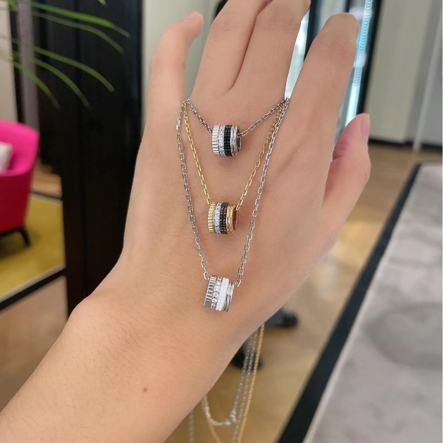 French Luxury Square Gear Moissanite Necklace