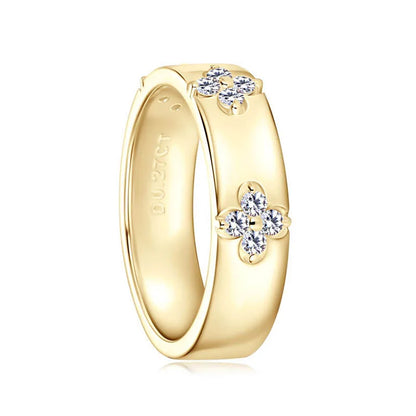 Lucky Clover Moissanite Ring – 925 Sterling Silver