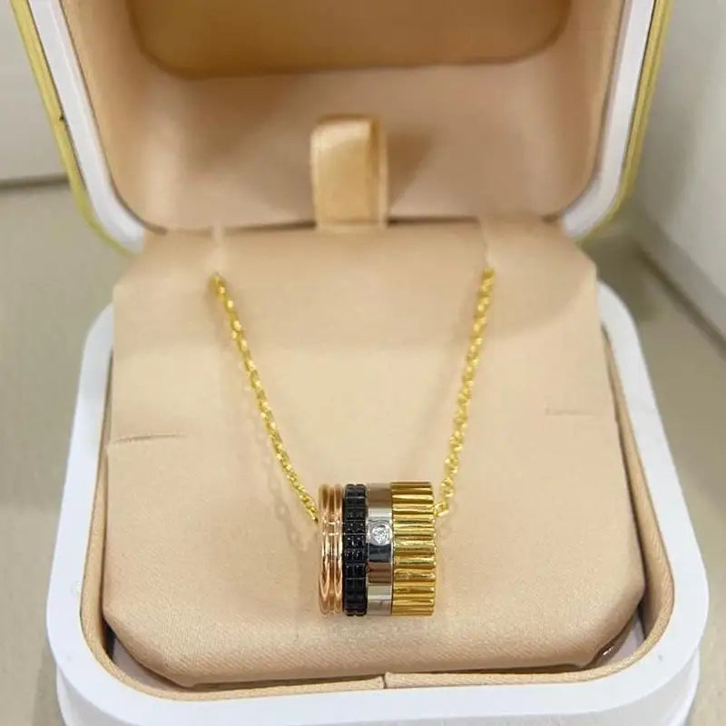 French Luxury Square Gear Moissanite Necklace
